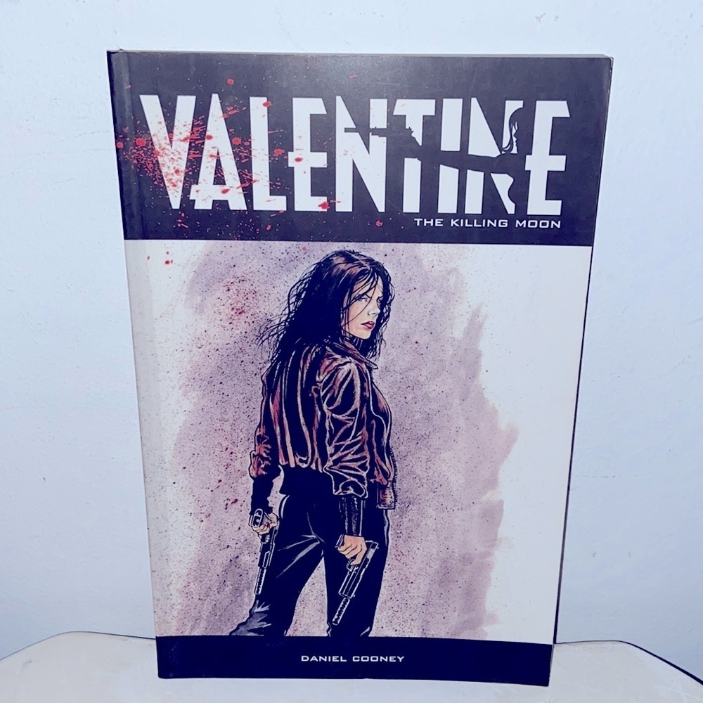 Valentine The Killing Moon 🌚 Daniel Cooney 📚​​​​